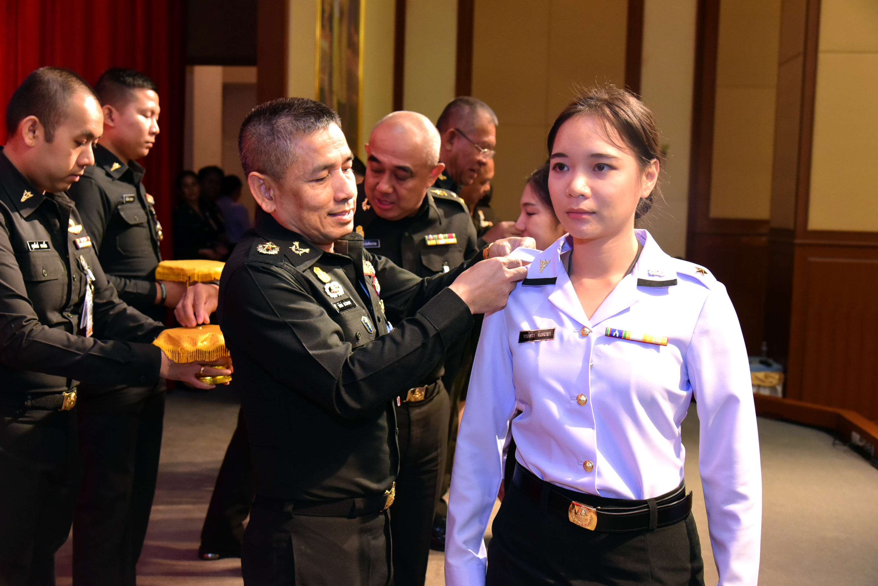 พิธีประดับเครื่องหมายยศข้าราชการทหาร สังกัด รพ.รร.๖/วพม.